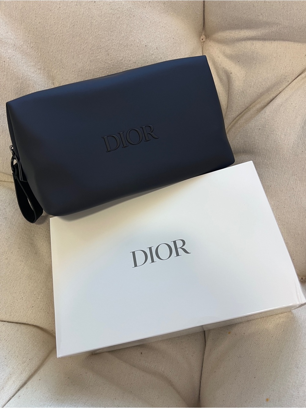 BRAND NEW Dior Men’s Matte Black Embossed Logo Toiletry Case / Pouch